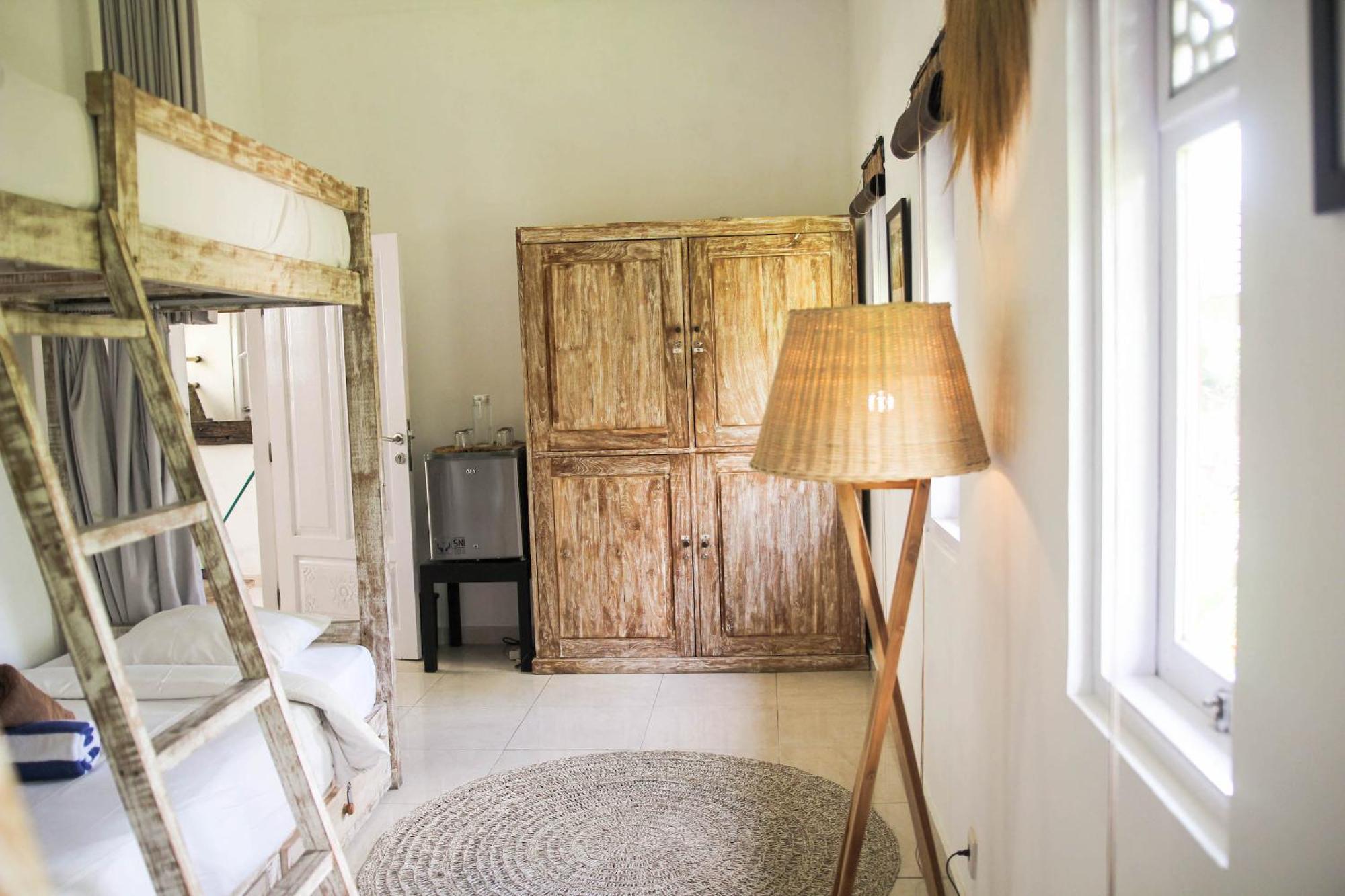 Mondo Surf Village Canggu  Phòng bức ảnh